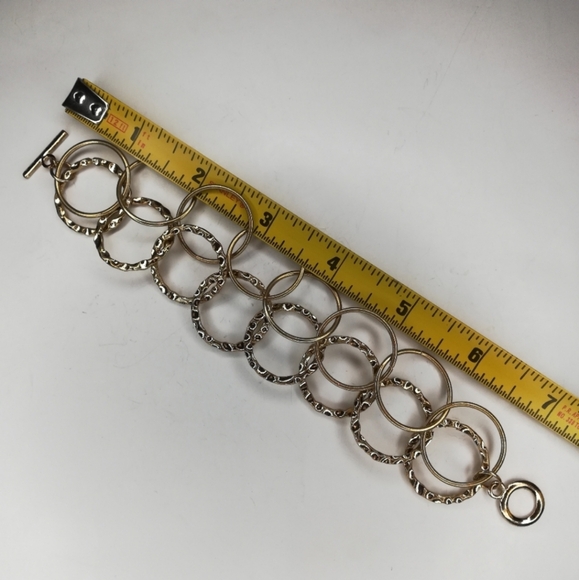 Gold Tone Loops link Toggle Bracelet - Picture 3 of 4